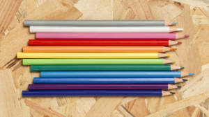 مداد رنگی خوب چه ویژگی هایی دارد؟